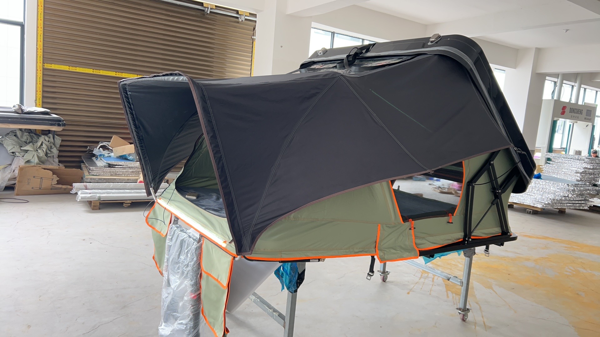 Buitentent 4x4 kamperen eenvou - Outdoor Camping Australia recensie en prijs