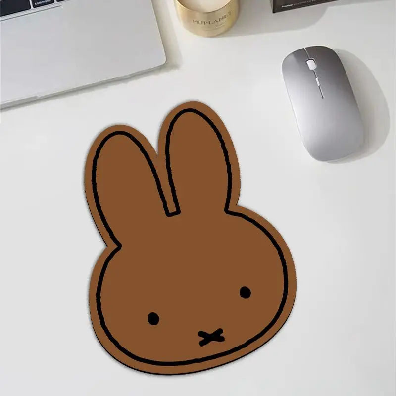 Kawaii Miffy Konijnvormige Mui - Camp Table Folding recensie en prijs
