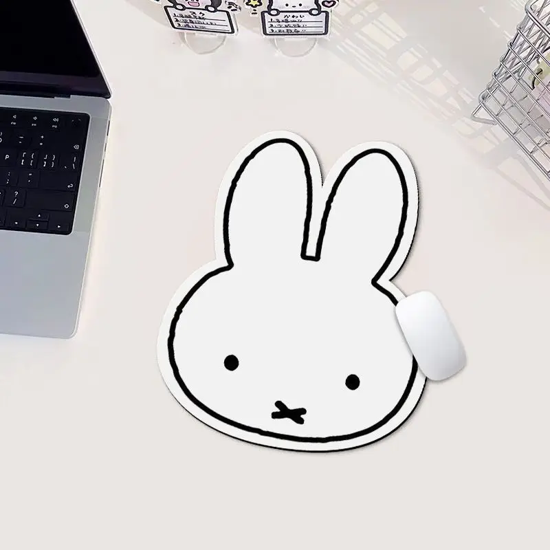 Kawaii Miffy Konijnvormige Mui - Camp Table Folding recensie en prijs